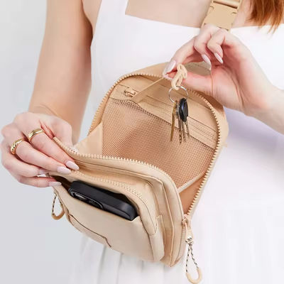 Custom Logo Messenger Mini Nylon Water Bottle Carrier Cross Chest Bag Приемлемый для OEM/ODM